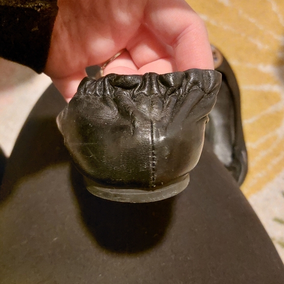 Tory Burch Black Leather Reva Flats Very EUC Size 8M - Picture 10 of 11